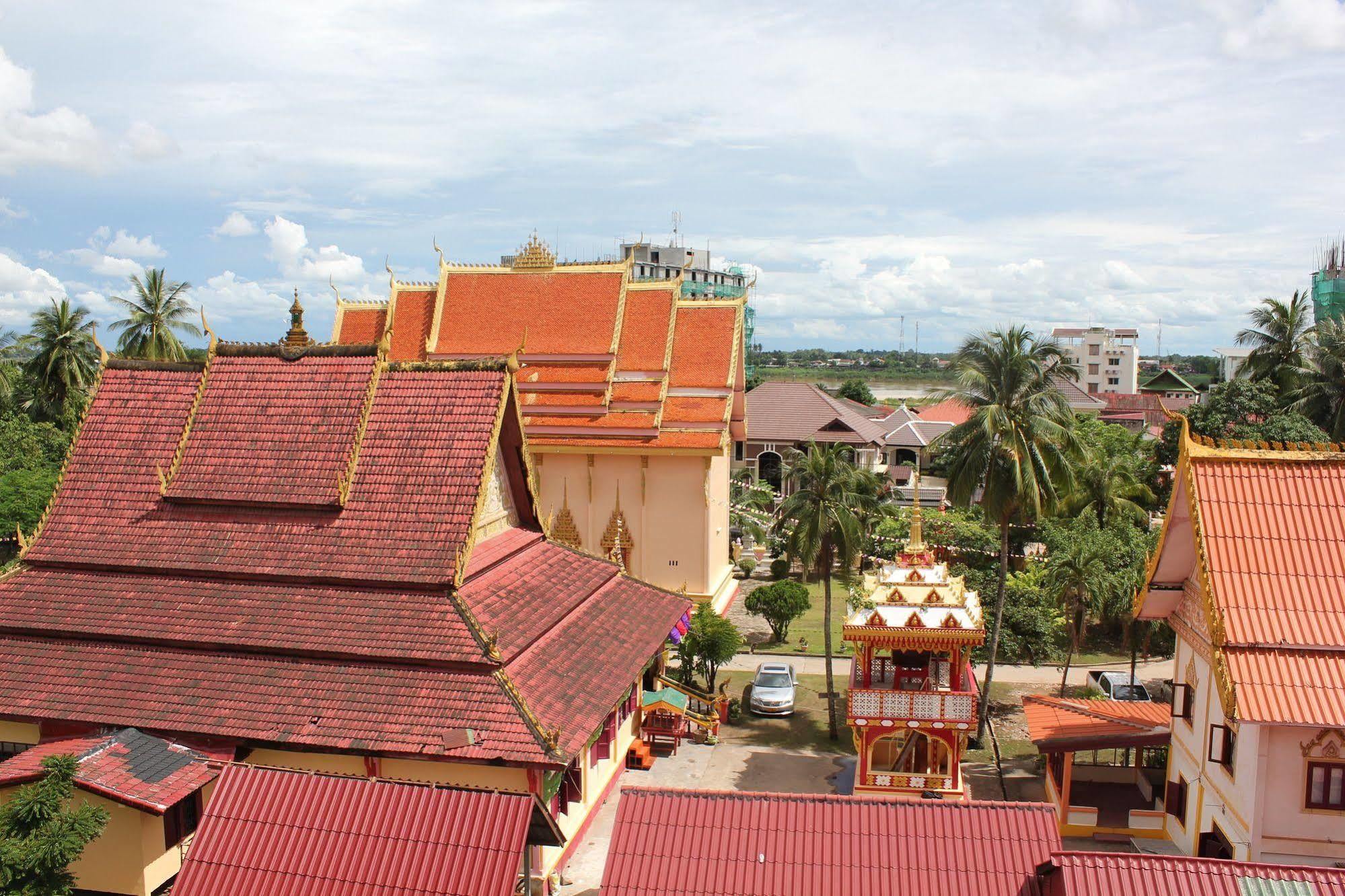 Mekong Hotel Vientiane Exterior photo